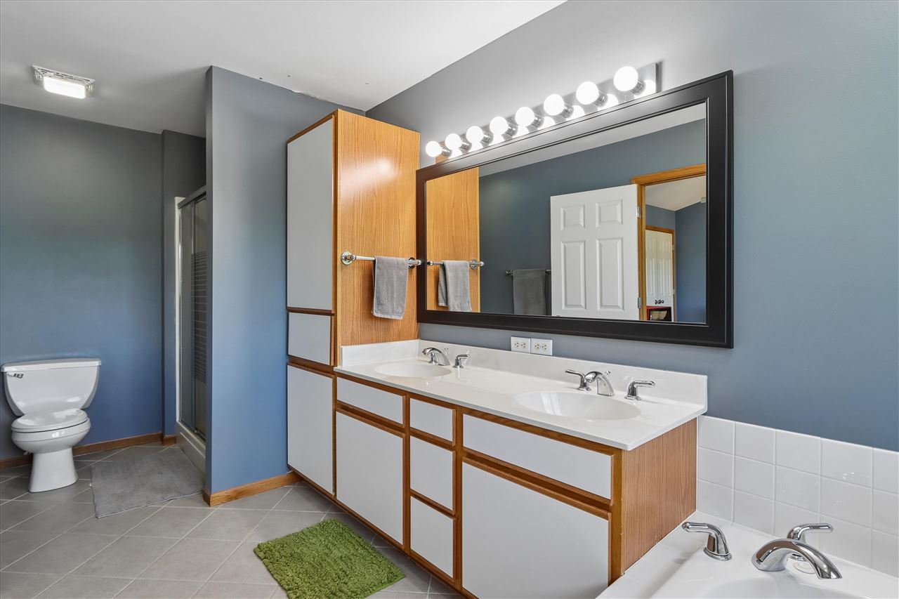 42 Pentire Circle Iowa City IA 52245
