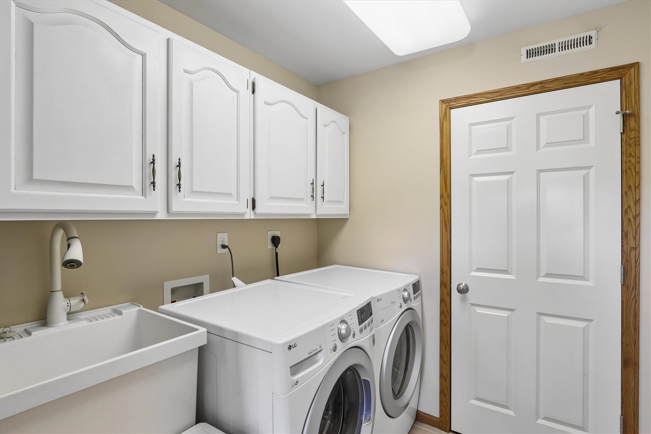 42 Pentire Circle Iowa City IA 52245