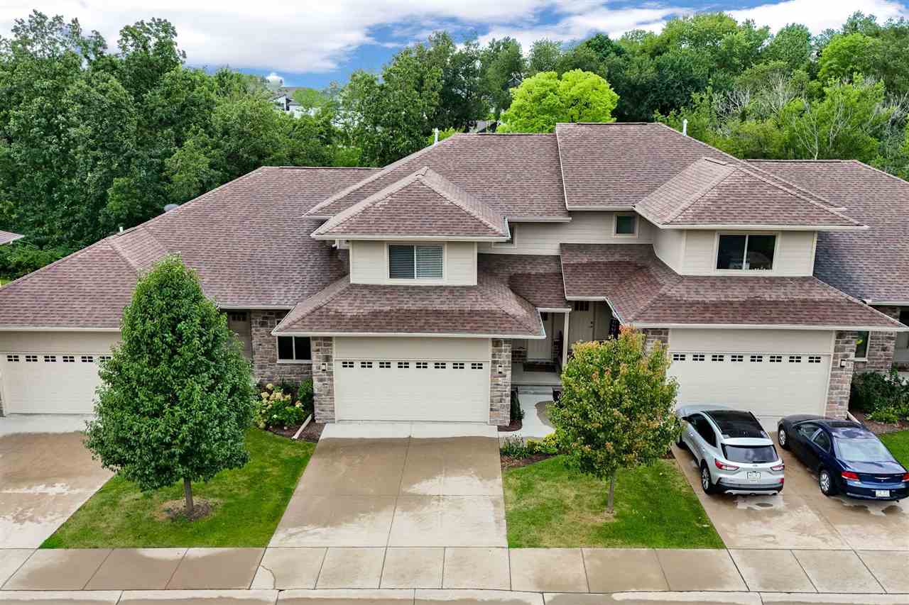 6 Holiday Ridge Lane Coralville IA 52241
