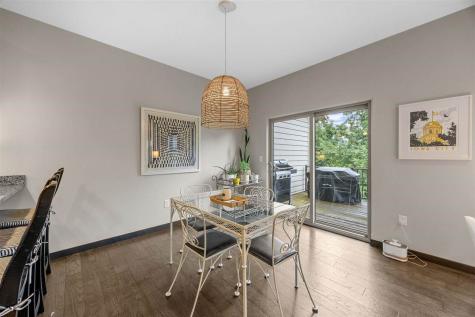 6 Holiday Ridge Lane Coralville IA 52241