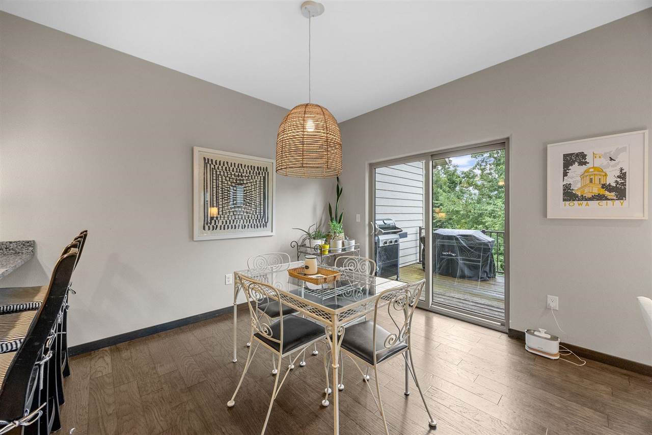 6 Holiday Ridge Lane Coralville IA 52241