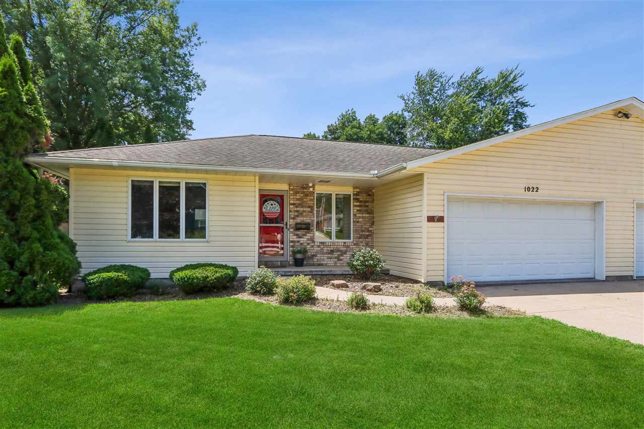 1022 Chatham Drive Williamsburg IA 52361