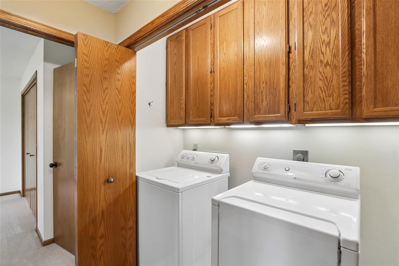 1022 Chatham Drive Williamsburg IA 52361