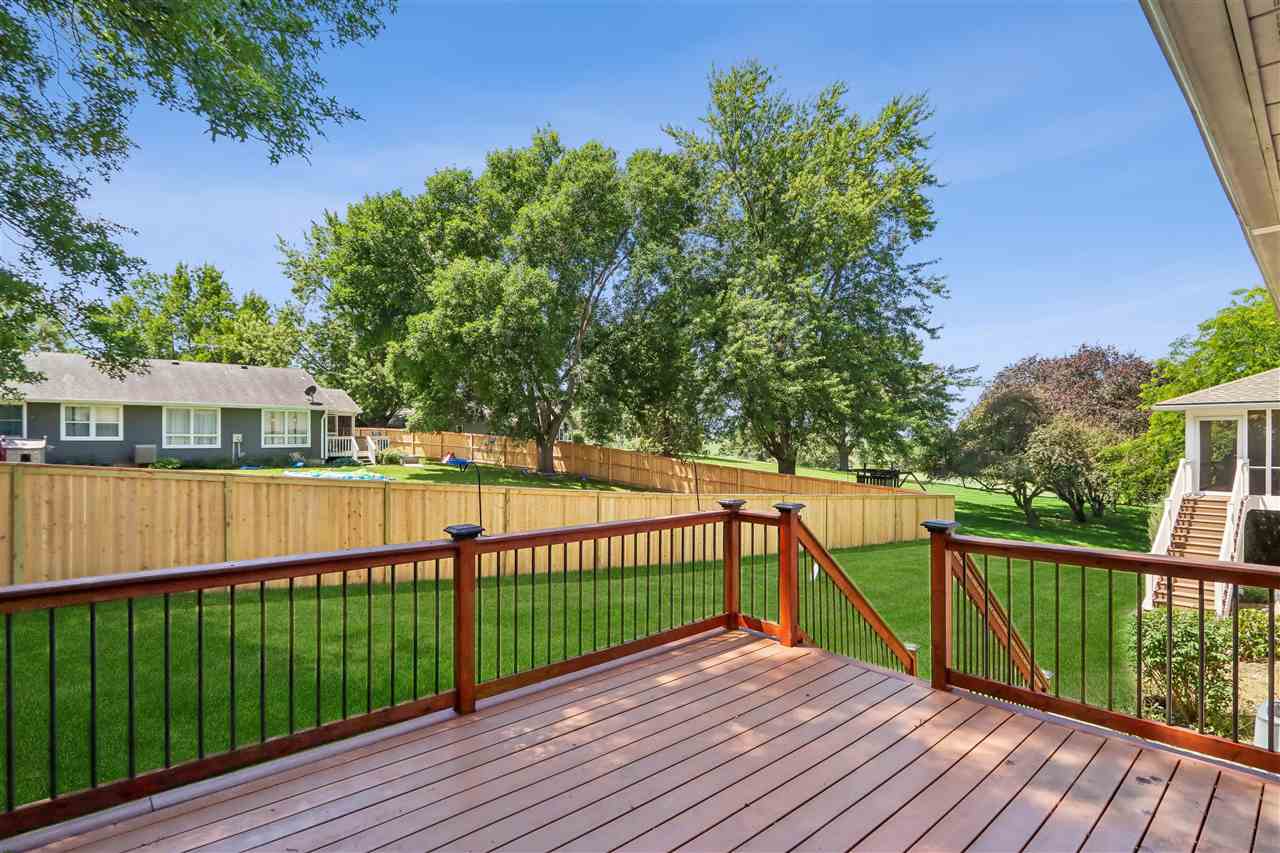 1022 Chatham Drive Williamsburg IA 52361