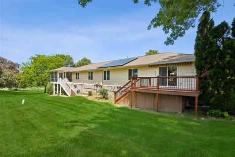 1022 Chatham Drive Williamsburg IA 52361