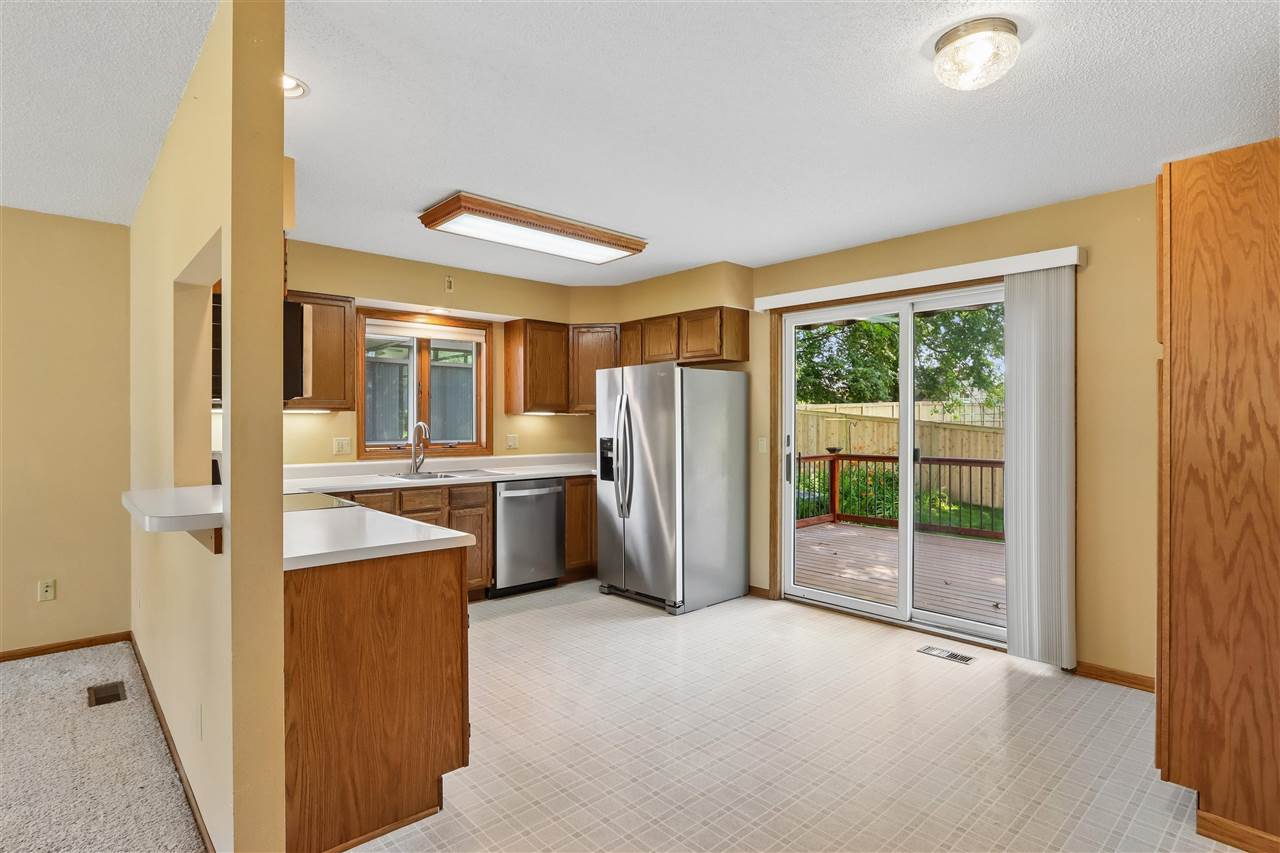 1022 Chatham Drive Williamsburg IA 52361