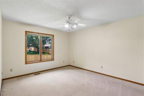 1022 Chatham Drive Williamsburg IA 52361