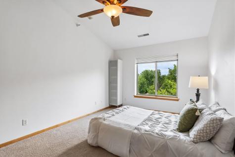 470 N 1st Avenue Iowa City IA 52245