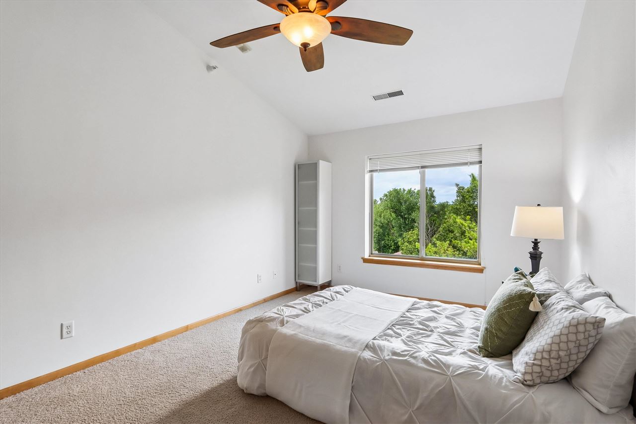 470 N 1st Avenue Iowa City IA 52245
