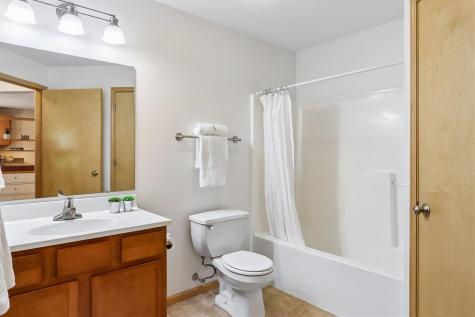 470 N 1st Avenue Iowa City IA 52245