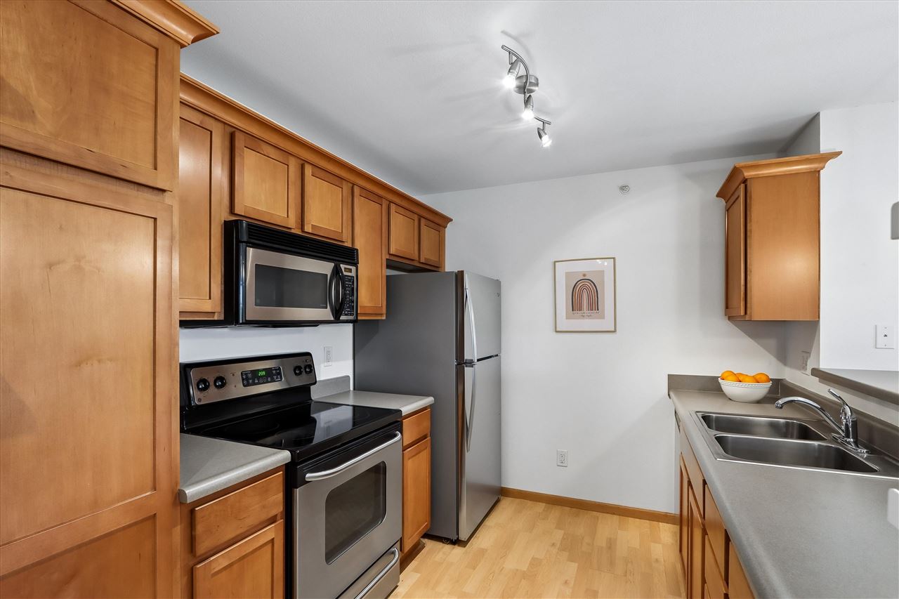 470 N 1st Avenue Iowa City IA 52245