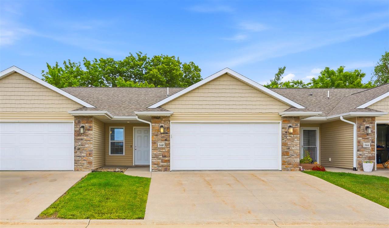 568 Meadow Oak Circle Fairfax IA 52228