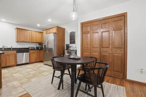 568 Meadow Oak Circle Fairfax IA 52228
