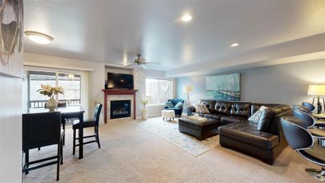 285 Huntington Drive Iowa City IA 52245