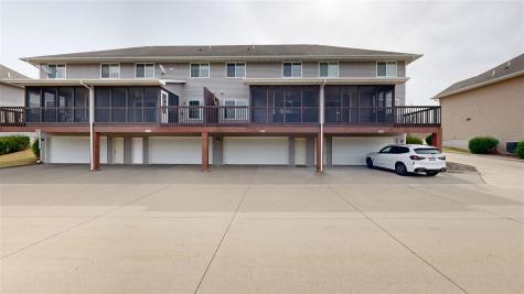 285 Huntington Drive Iowa City IA 52245