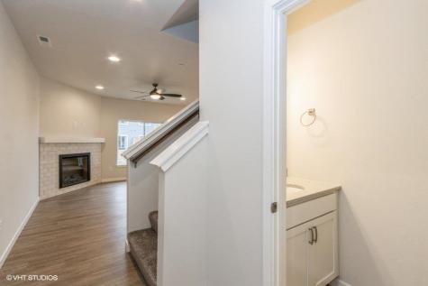 2233 Eversull Lane North Liberty IA 52317