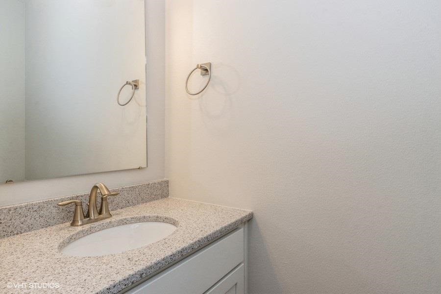 2233 Eversull Lane North Liberty IA 52317