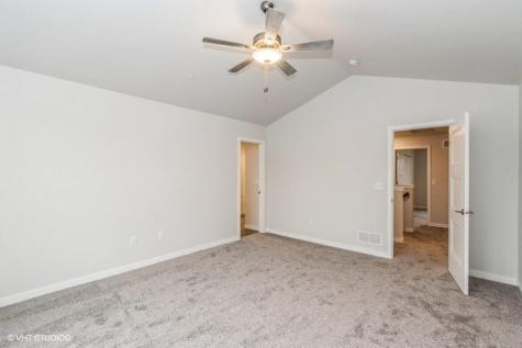2233 Eversull Lane North Liberty IA 52317