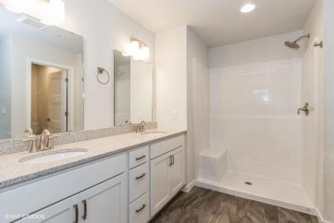 2233 Eversull Lane North Liberty IA 52317