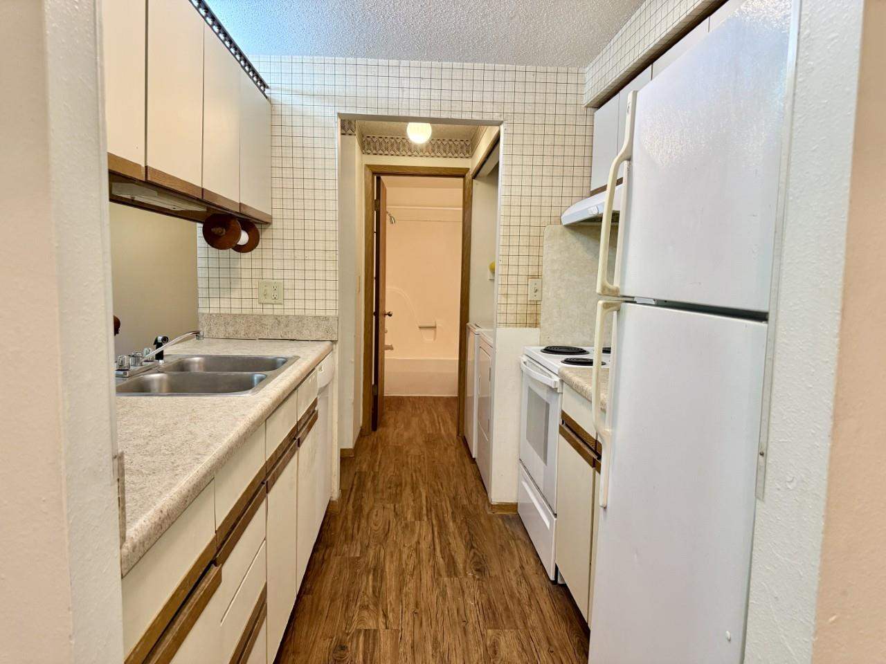 906 Benton Drive Iowa City IA 52246