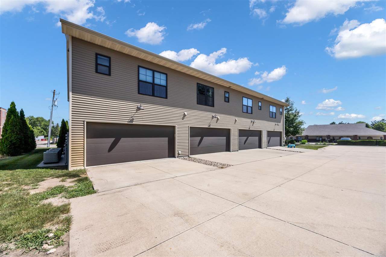 331 E Main Street Solon IA 52333