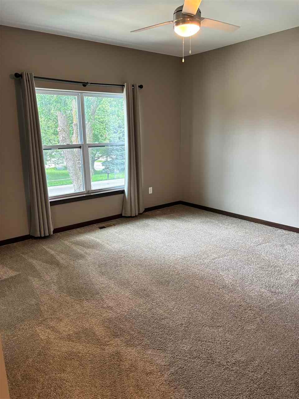 331 E Main Street Solon IA 52333