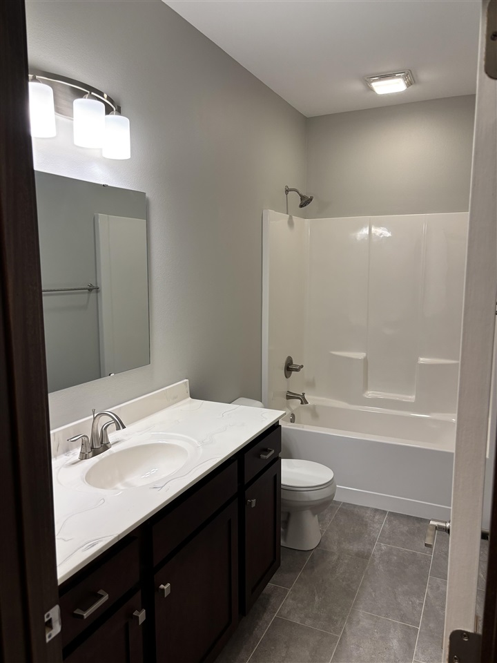 331 E Main Street Solon IA 52333