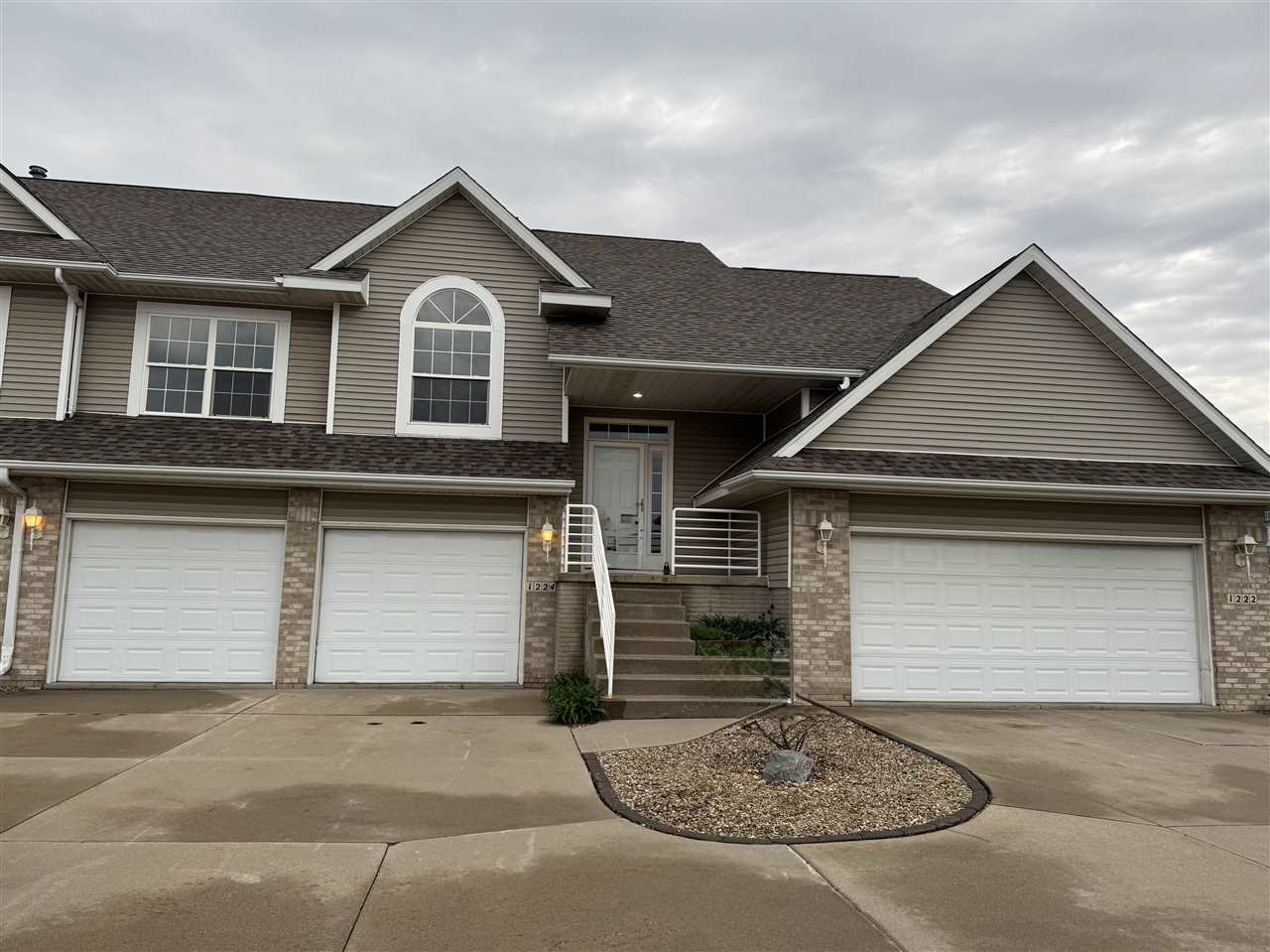 1224 Litchfield Drive Hiawatha IA 52233
