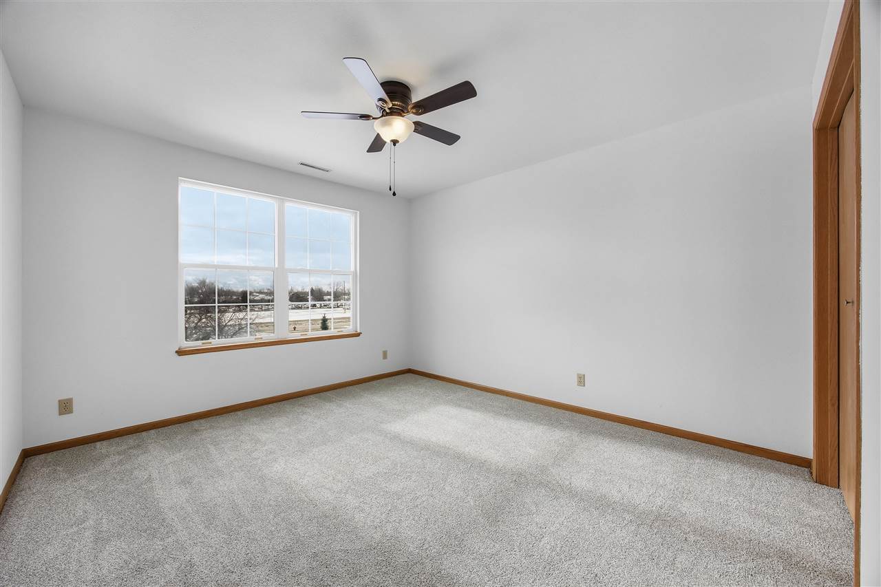 1224 Litchfield Drive Hiawatha IA 52233