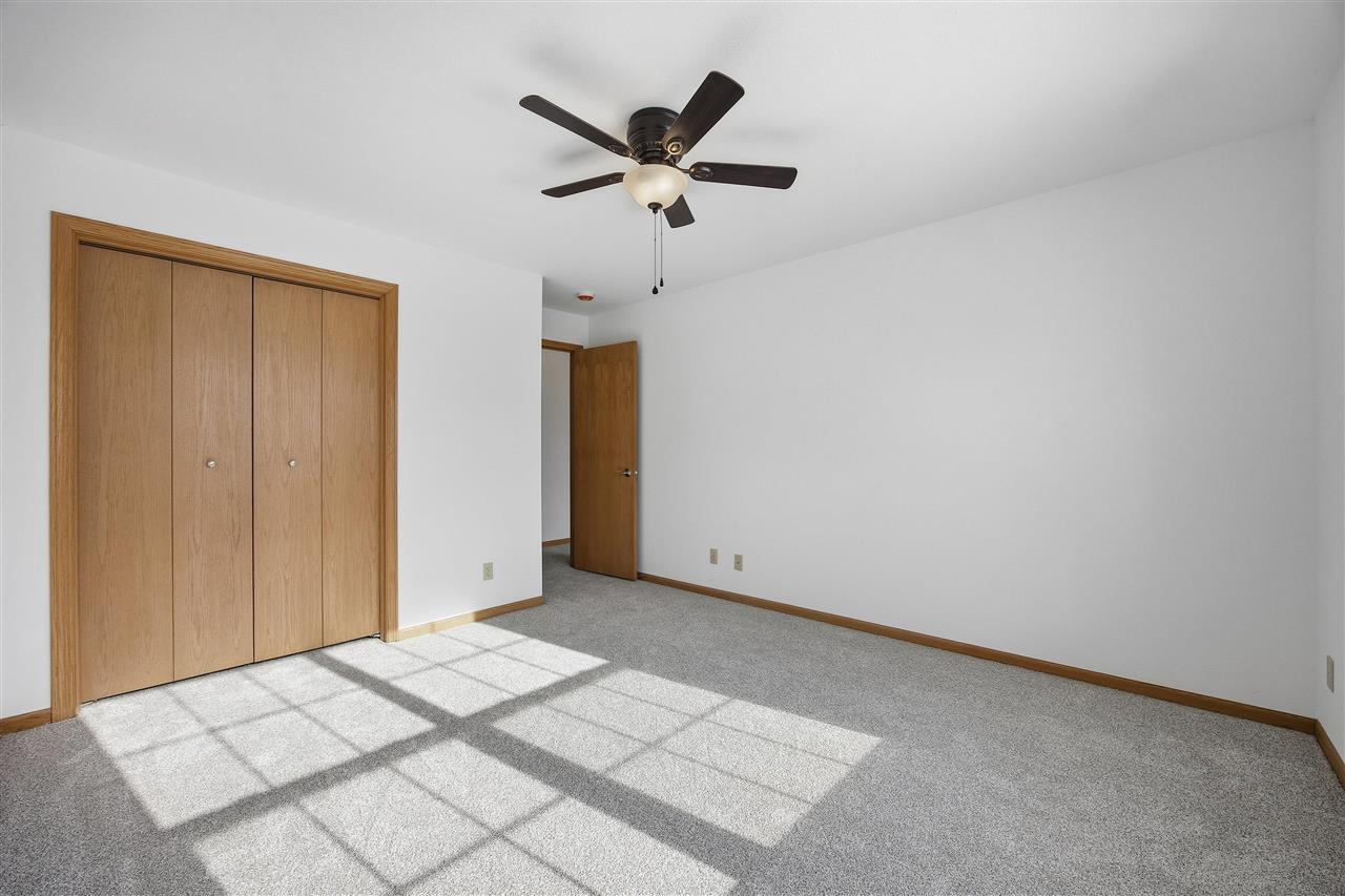1224 Litchfield Drive Hiawatha IA 52233