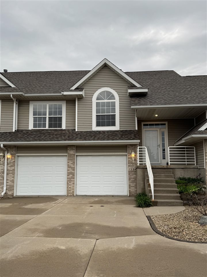 1224 Litchfield Drive Hiawatha IA 52233