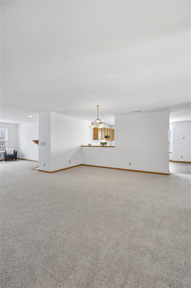 1224 Litchfield Drive Hiawatha IA 52233