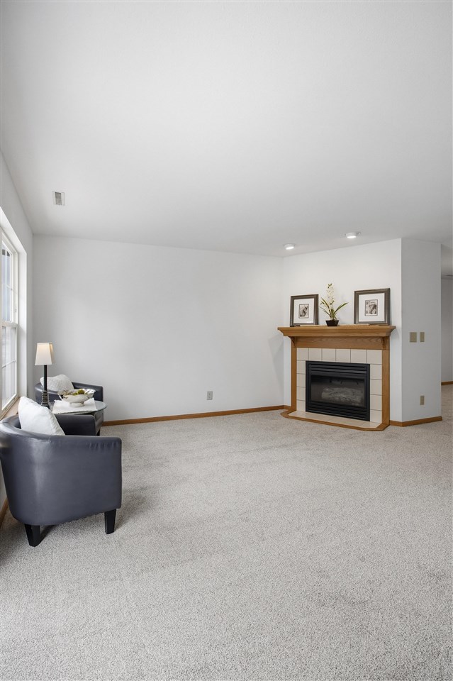 1224 Litchfield Drive Hiawatha IA 52233