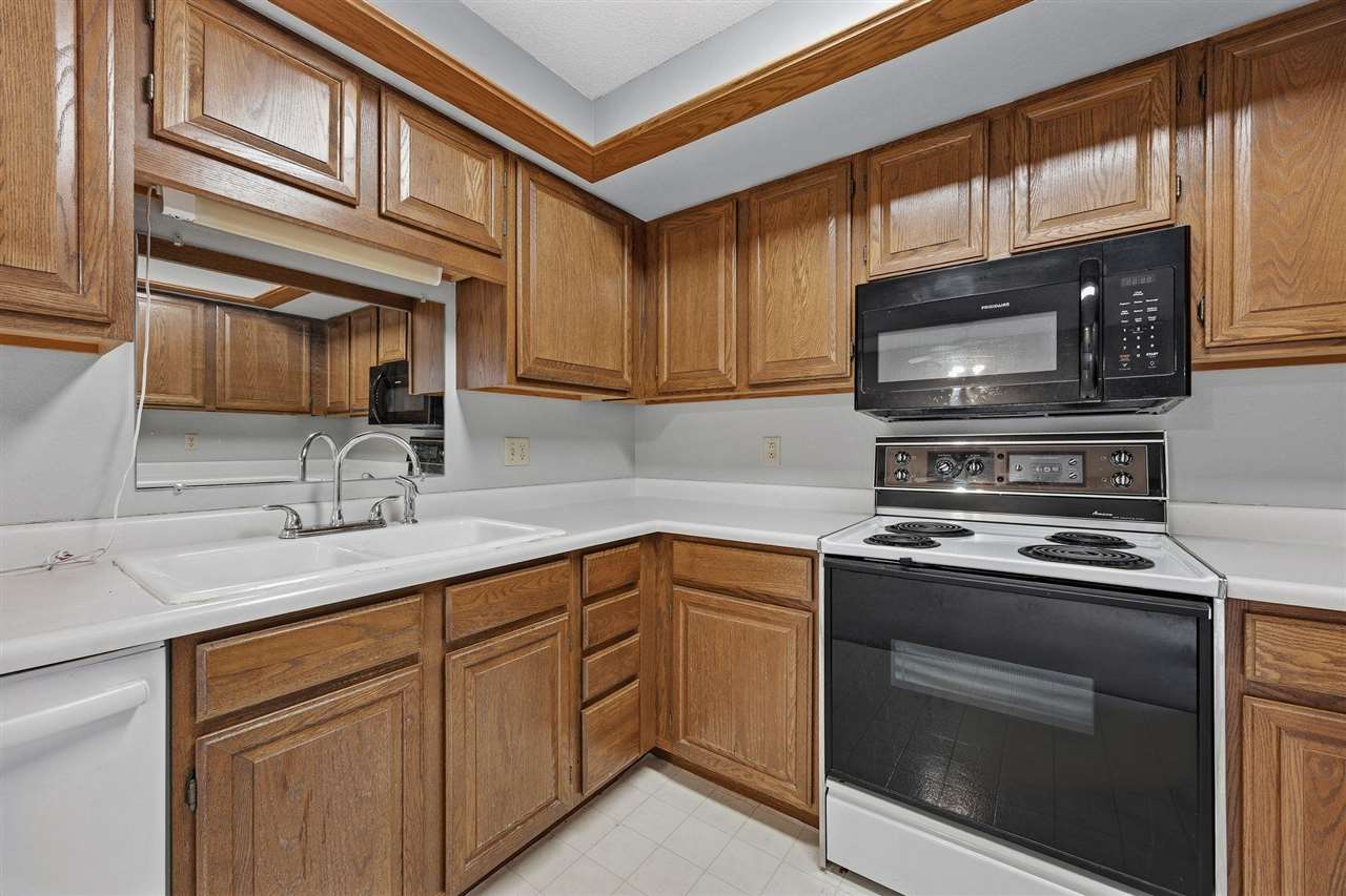 986 Westside Drive Iowa City IA 52246