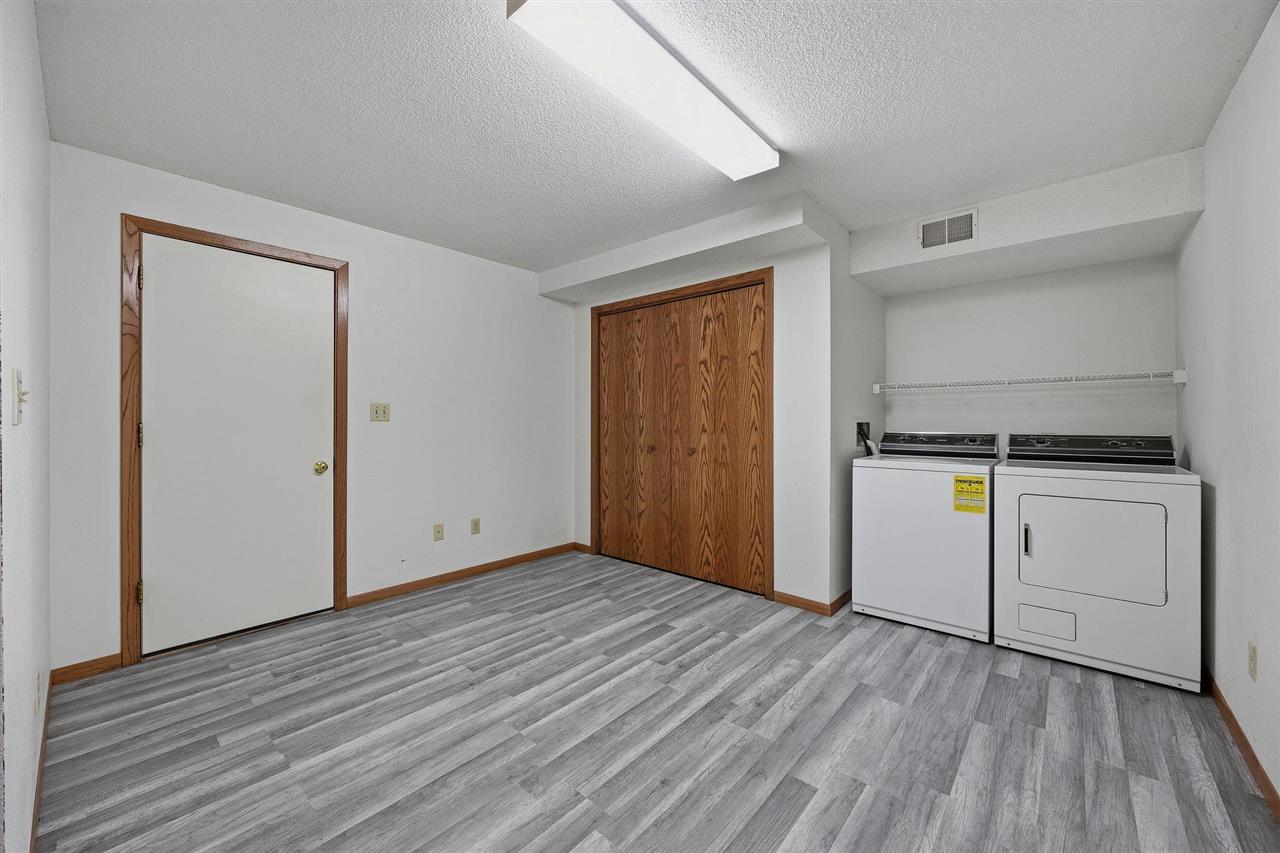 986 Westside Drive Iowa City IA 52246
