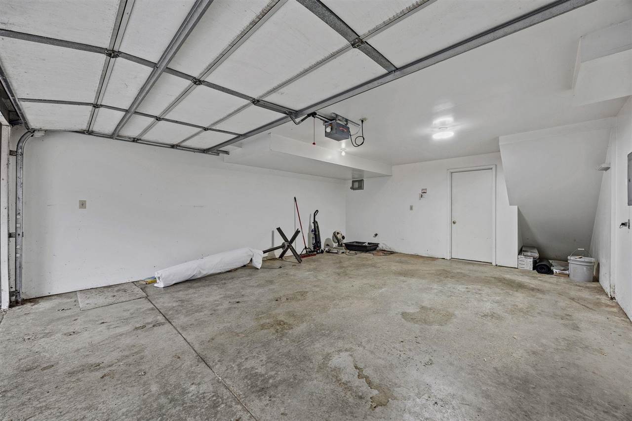 986 Westside Drive Iowa City IA 52246