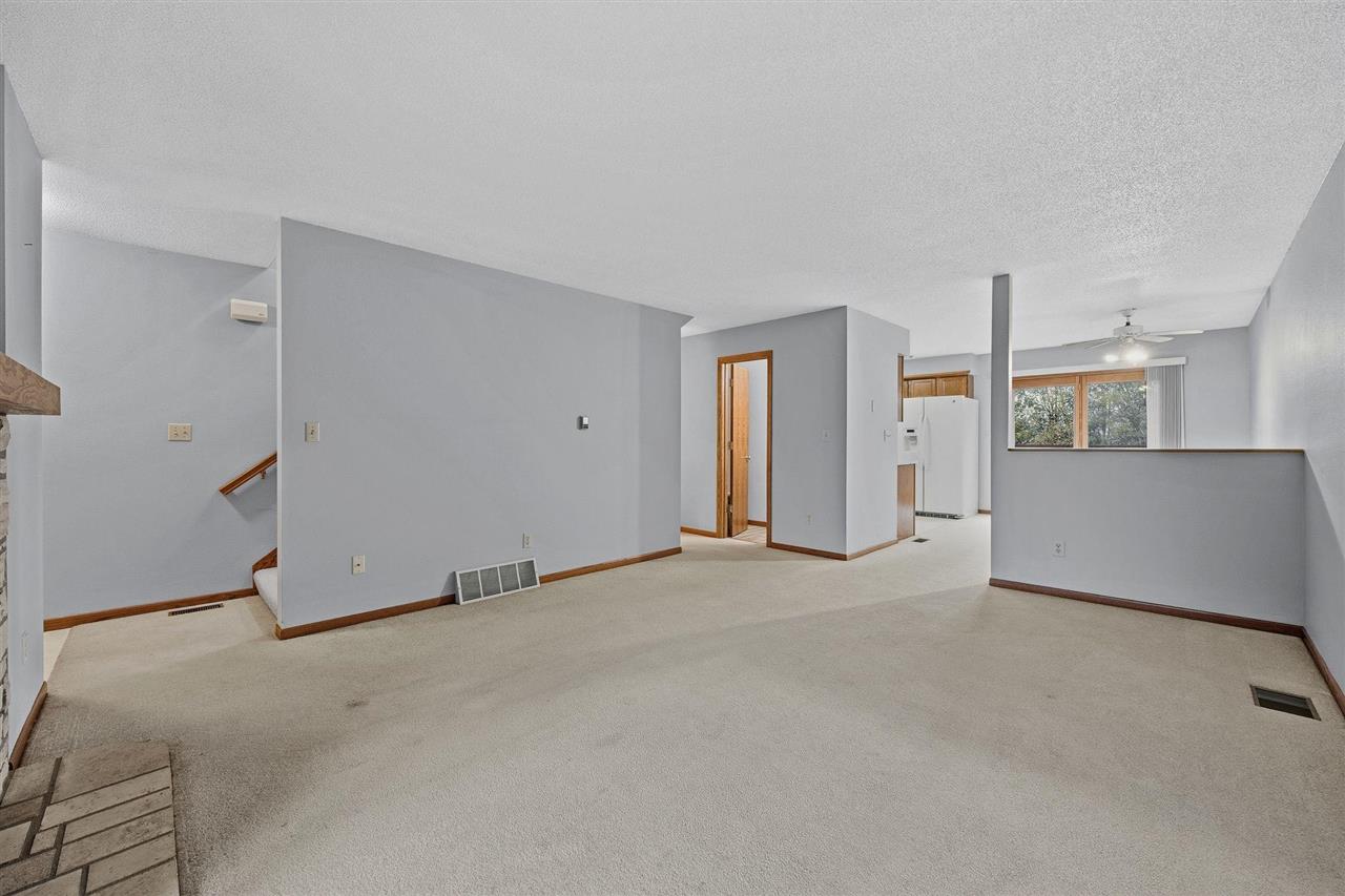 986 Westside Drive Iowa City IA 52246