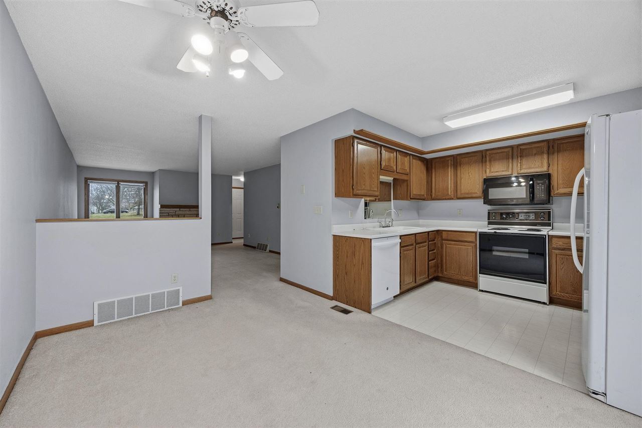986 Westside Drive Iowa City IA 52246