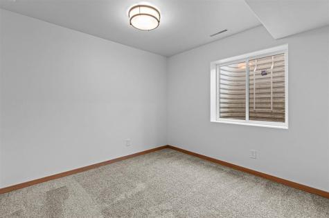 630 Catherine Drive Tiffin IA 52340