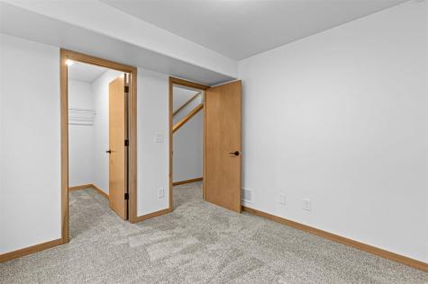 630 Catherine Drive Tiffin IA 52340