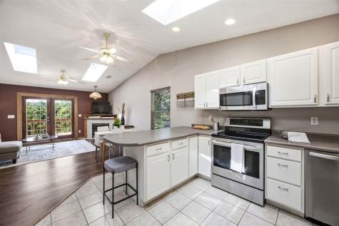 514 Kimberlite Street Tiffin IA 52340