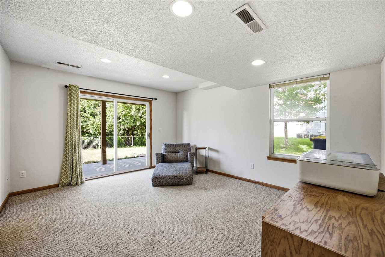 514 Kimberlite Street Tiffin IA 52340