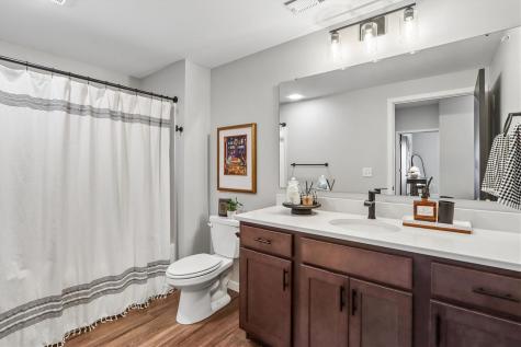 2875 Spring Rose Circle Coralville IA 52441