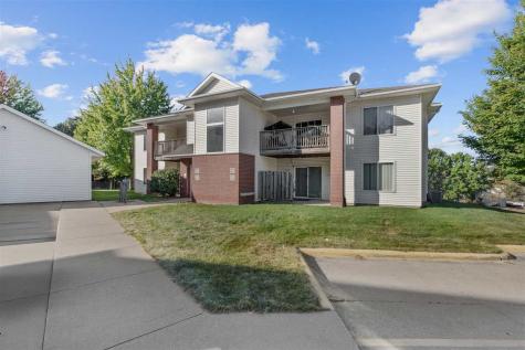 971 Scott Park Drive Iowa City IA 52245