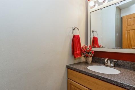710 West Side Drive Iowa City IA 52246