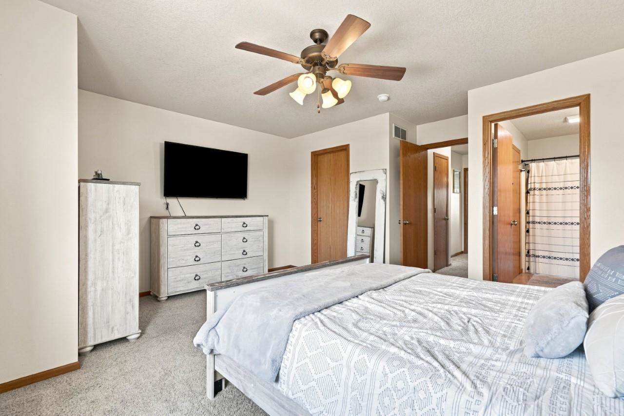 195 E Weston Drive North Liberty IA 52317
