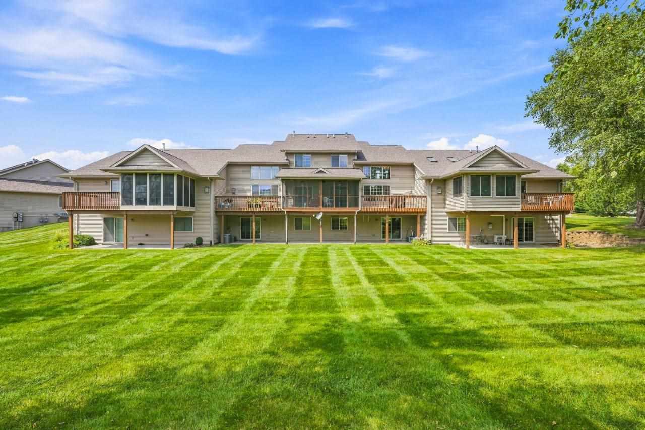 195 E Weston Drive North Liberty IA 52317