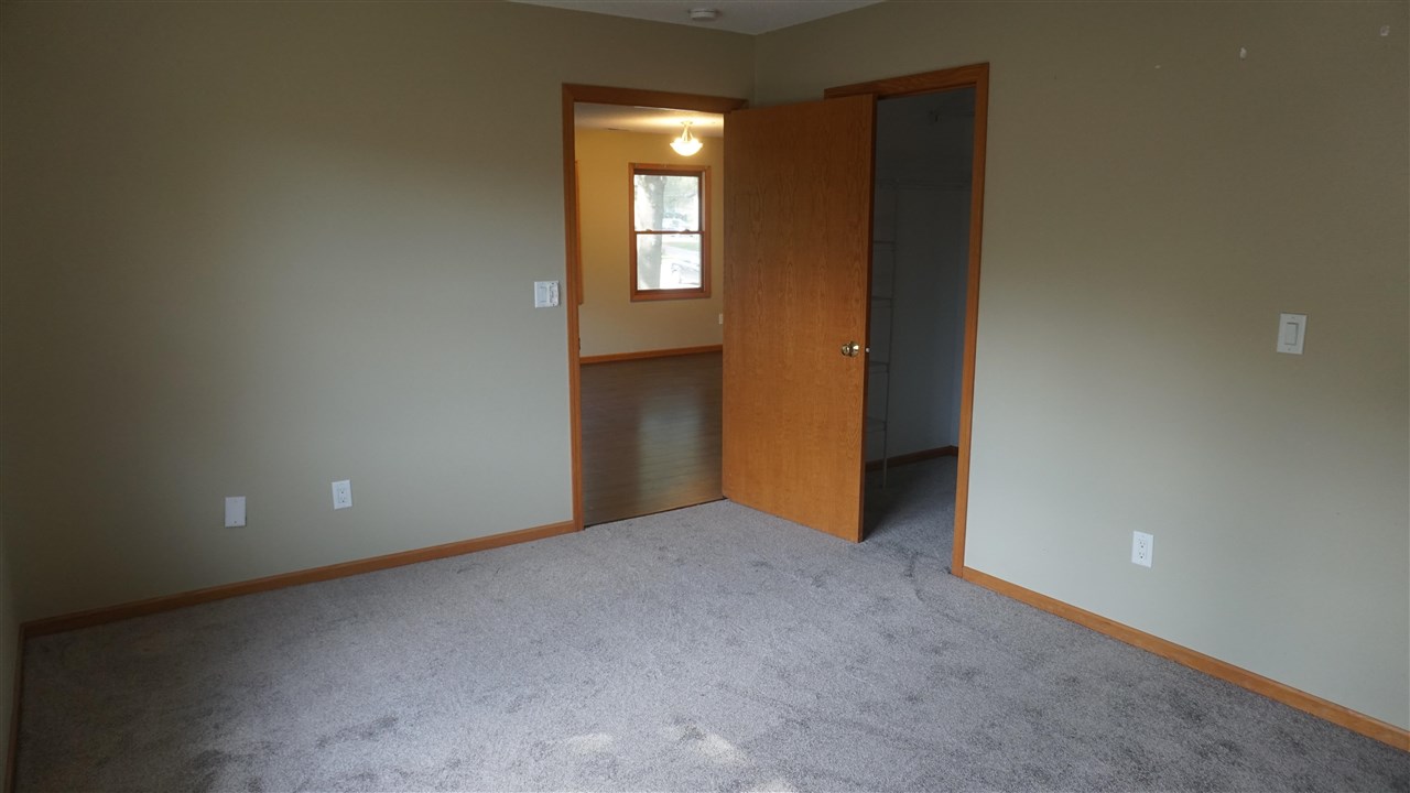 925 Longfellow Place Iowa City IA 52240
