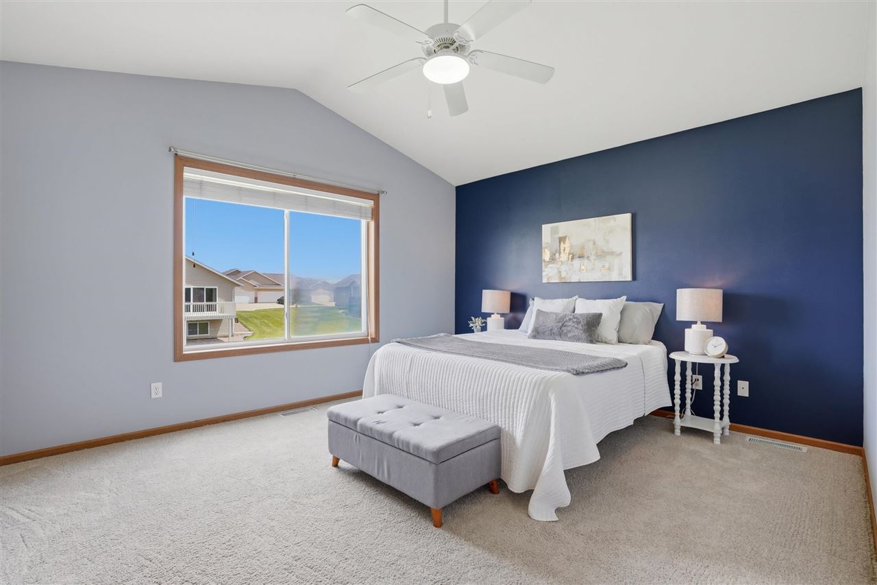 2965 Samuel Court SW Cedar Rapids IA 52404