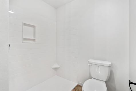 642 Maclan Court Iowa City IA 52246